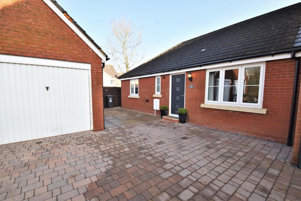 Cannington Road, Witheridge, Devon, EX16 2 bed bungalow for sale £265,000