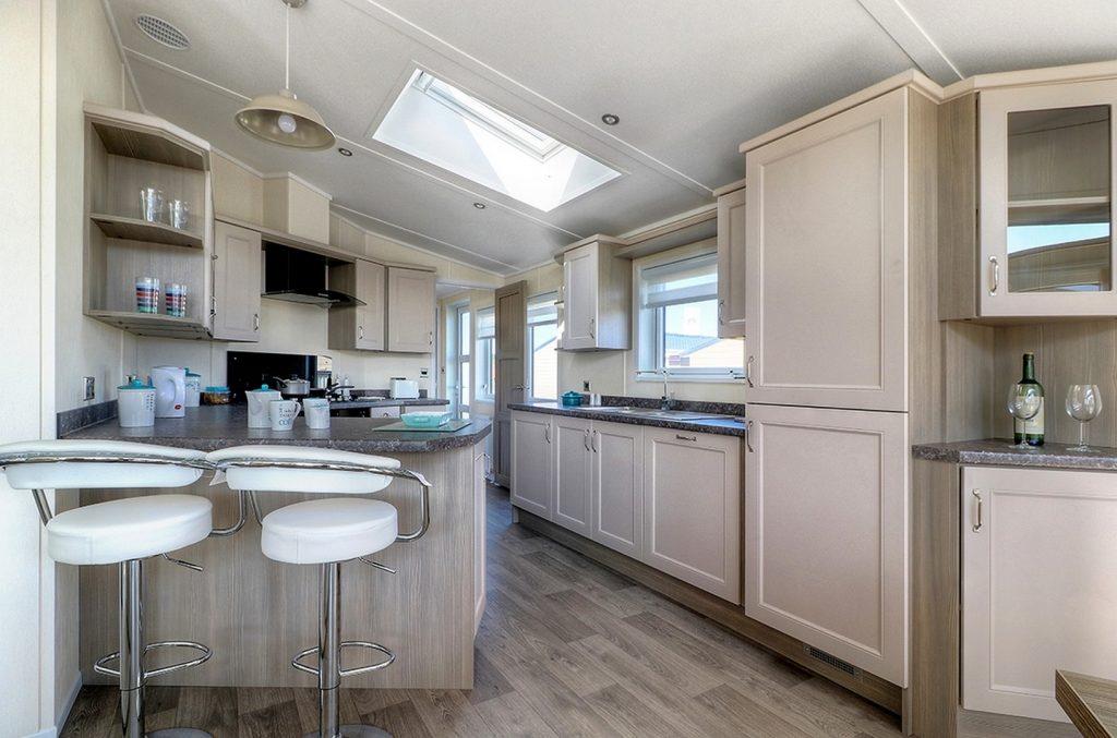 Kitchen (copy)