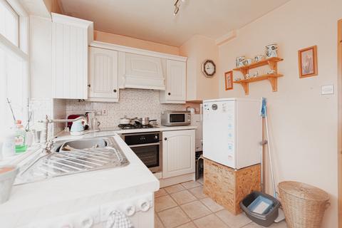 18 Oswald Road, Fetcham, Leatherhead, KT22 9TZ