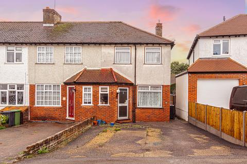18 Oswald Road, Fetcham, Leatherhead, KT22 9TZ