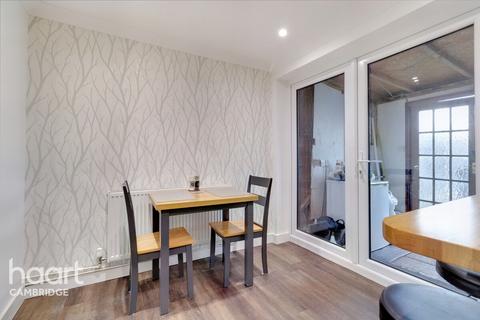 25 Beales Way, Cambridge, CB4 2PW