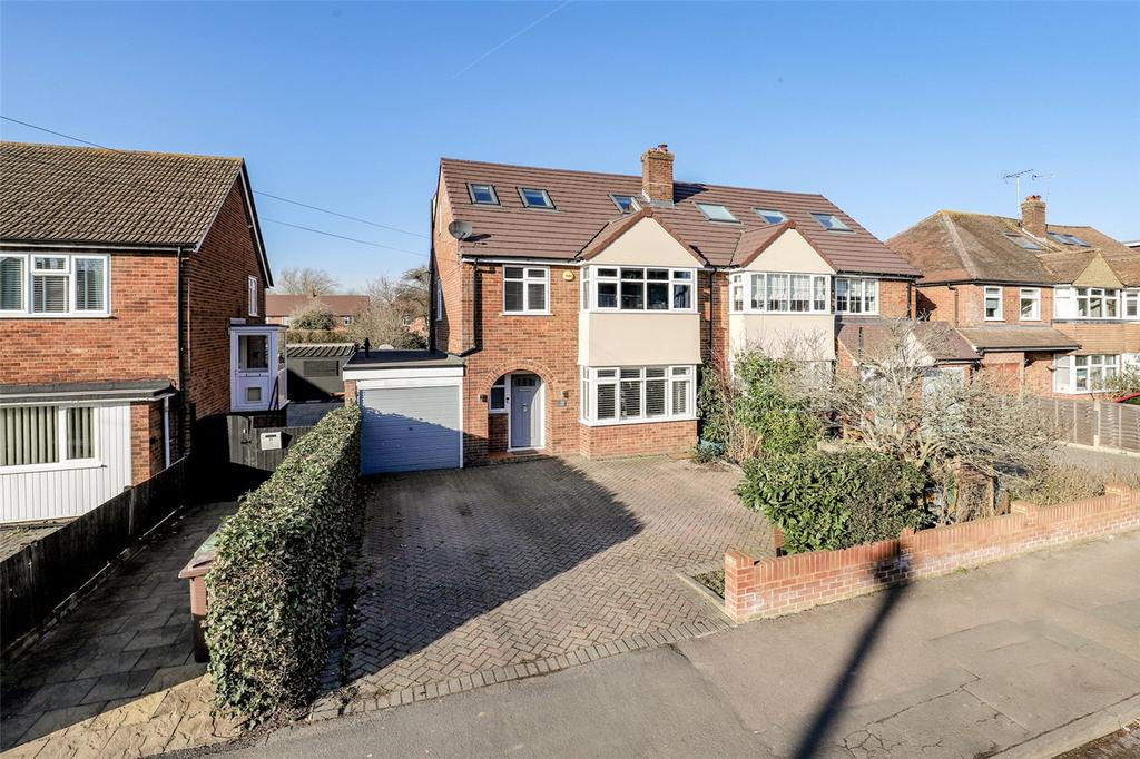 Central Drive, St. Albans... 4 bed semidetached house £995,000