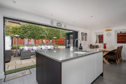 19 Crabtree Lane, Bookham, Leatherhead, KT23 4PG