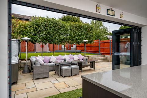 19 Crabtree Lane, Bookham, Leatherhead, KT23 4PG