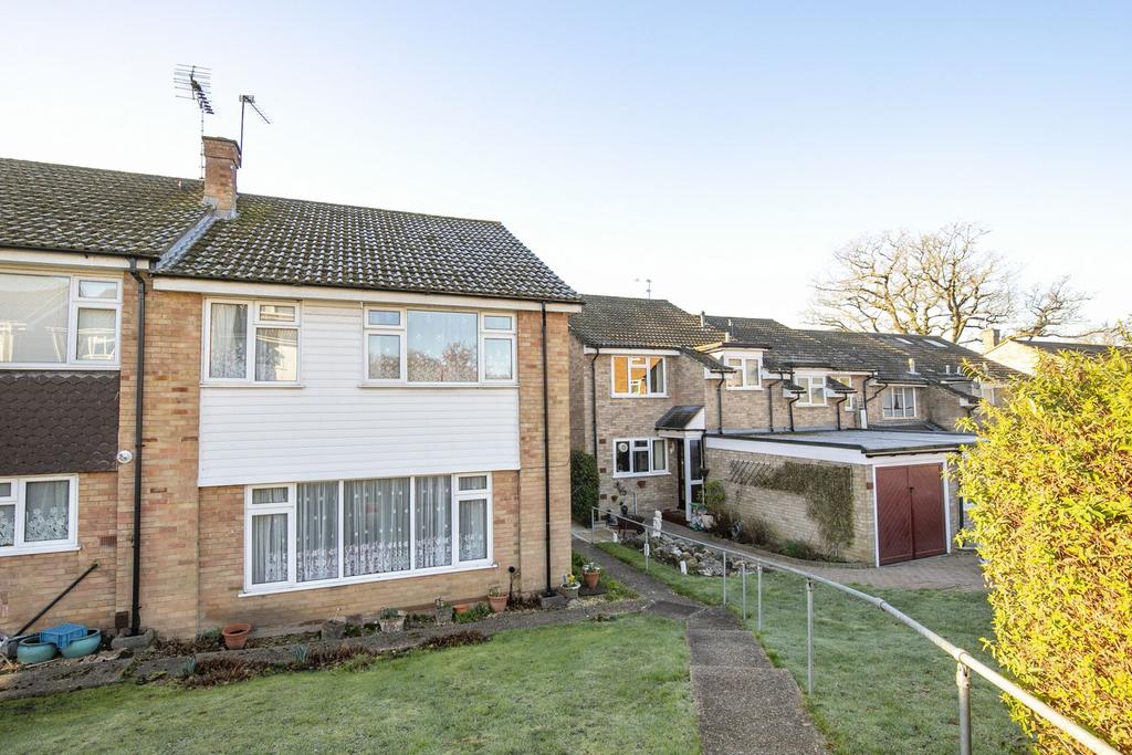Ardmore Lane, Buckhurst Hill, IG9 4 bed end of terrace house £650,000