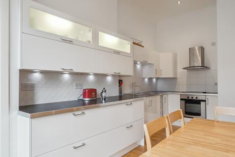 2/1, 20 Arundel Drive, Glasgow, G42 9RF