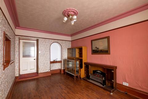 6 bedroom end of terrace house for sale - 5 Lennox Place, Portgordon, Buckie, AB56 5RY