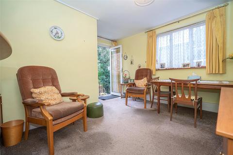 21 Kitchener Road, London, N2 8AS