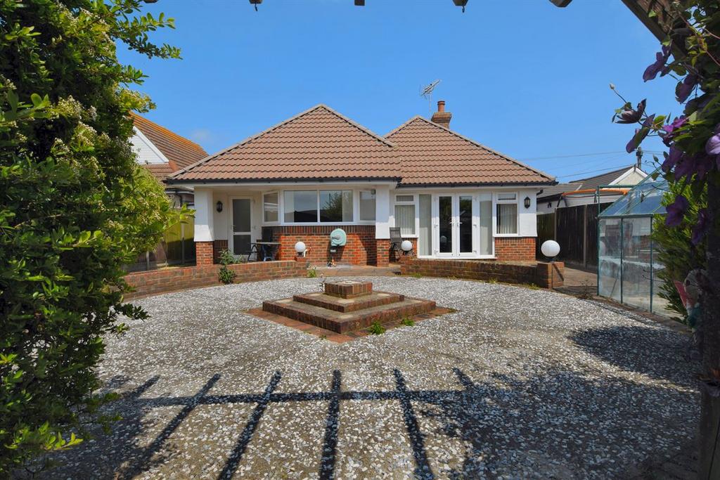 Bentley Avenue, Herne Bay 2 bed detached bungalow for sale £435,000