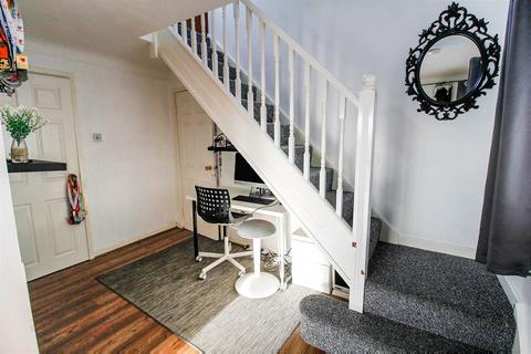 53 Ffordd Derwen, Rhyl, LL18 2LU
