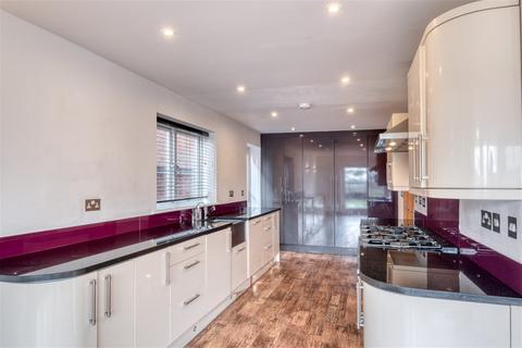 1247 Evesham Road, Astwood Bank, Redditch, B96 6BA