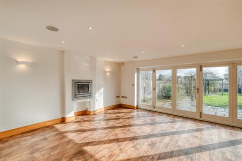 1247 Evesham Road, Astwood Bank, Redditch, B96 6BA