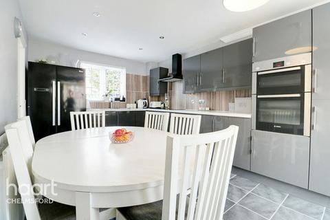 36 Bryant Link, Springfield, Chelmsford, CM2 6GZ
