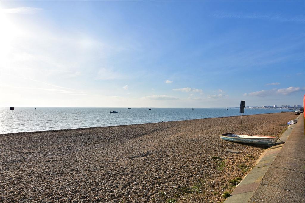 Beach Hut, Shoebury Common Road, Shoeburyness, Essex, SS3 Detached