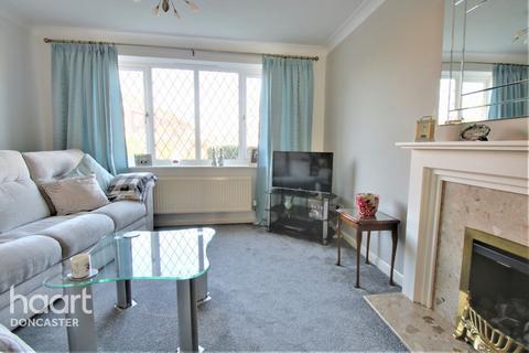 7 Kestrel Drive, Adwick Le Street, Doncaster, DN6 7UW