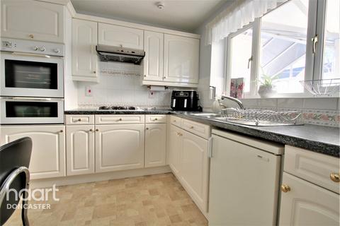 7 Kestrel Drive, Adwick Le Street, Doncaster, DN6 7UW