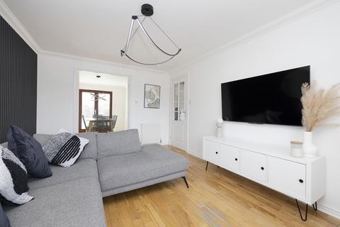 10 Roman Park, Dalkeith, EH22 2QX