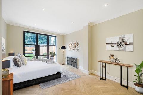 2 bedroom flat for sale, Lichfield Road, Cricklewood