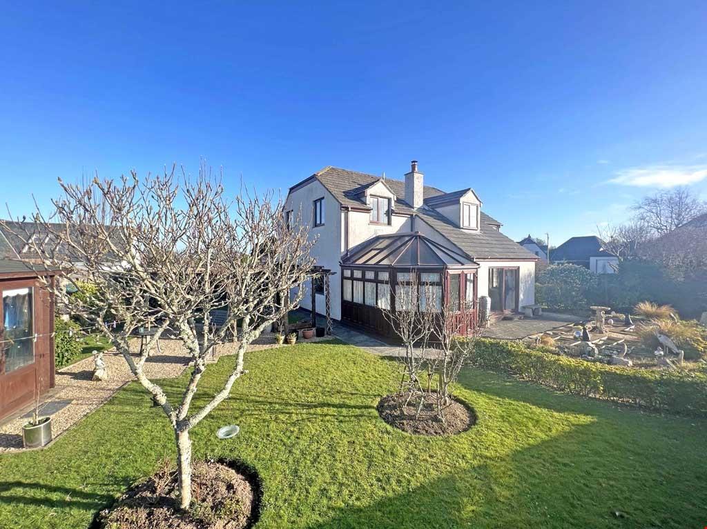 Feock, Truro, Cornwall 4 bed detached house £895,000