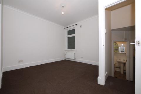 1 bedroom ground floor flat for sale, Gurney Road, Stratford, London, E15