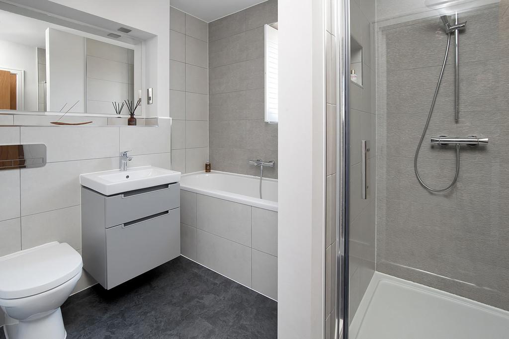 Bedroom 1 ensuite
