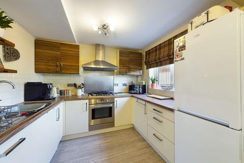 3 bedroom semi-detached house for sale - Sussex Crescent, Castleford