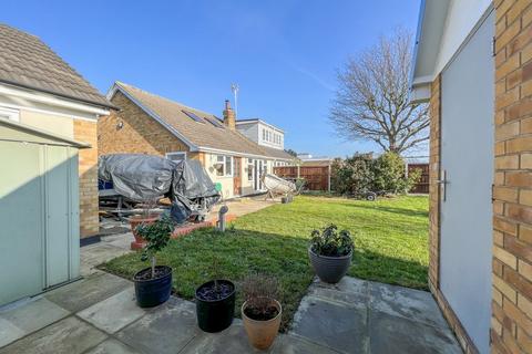 5 Cherry Close, Hockley, SS5 5BG