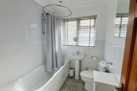 42 Bickenhill Park Road, Solihull, B92 7JP