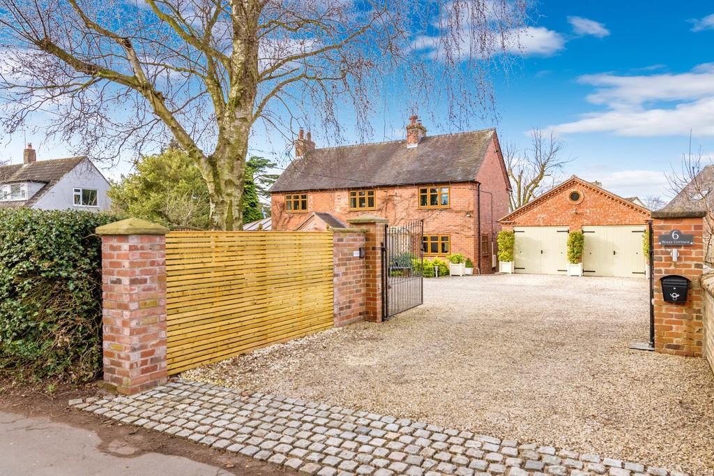 Buntingsdale Road, Market Drayton 3 bed detached house £530,000