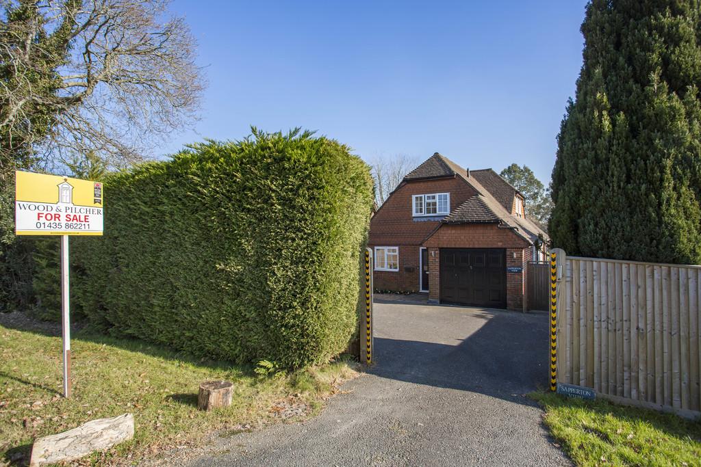 Maynards Green, Heathfield 4 bed detached house for sale £650,000