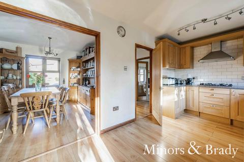 4 bedroom detached house for sale - Beetley Grange, Beetley
