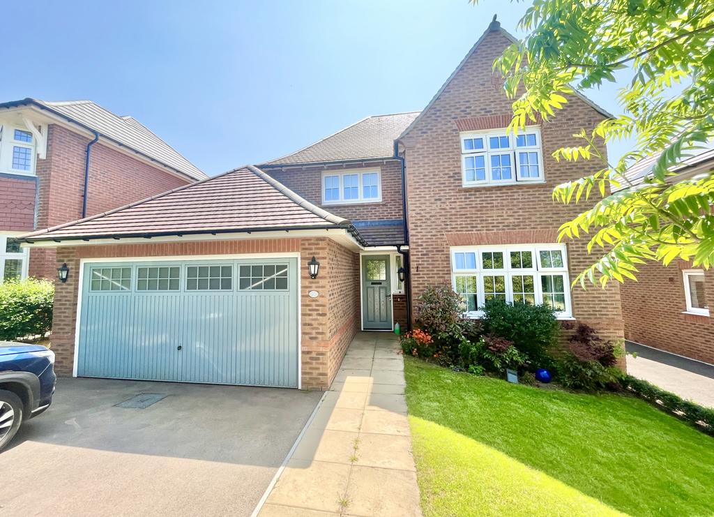 Croome close, lydney,  gl15 5 fr