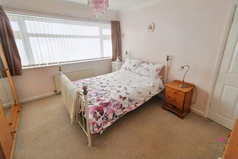 58 Broomfield, Benfleet, SS7 2SW