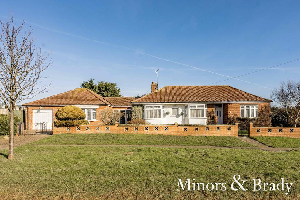 Cromer Road, Mundesley 4 bed detached bungalow for sale £500,000