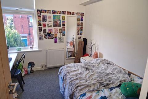 150 Ash Road, Leeds, LS6 3HD