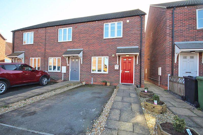 AMBERLEY CLOSE, SCARTHO TOP 2 bed end of terrace house for sale £144,550