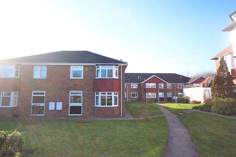 KINGS ROAD, CLEETHORPES 1 bed flat for sale £135,000