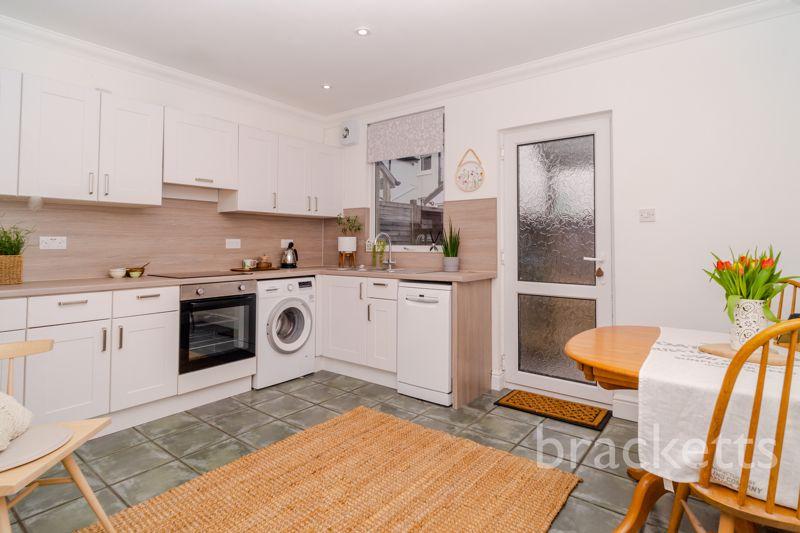 Windmill Street, Tunbridge Wells 2 bed end of terrace house £1,400
