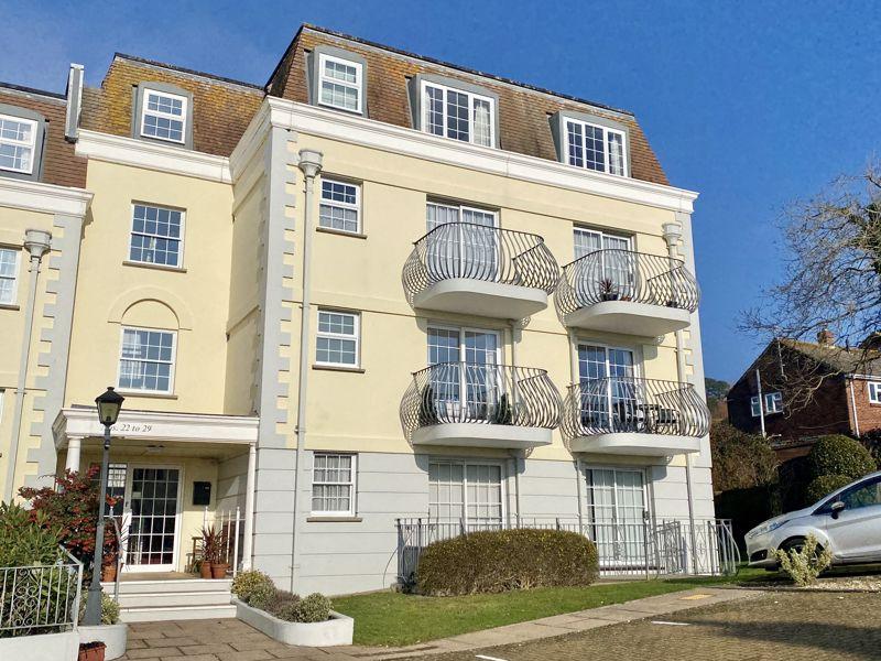 Charmouth Road, Lyme Regis 2 bed apartment for sale £315,000
