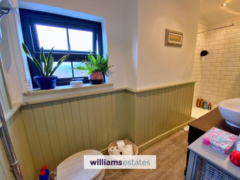 Bathroom (1)