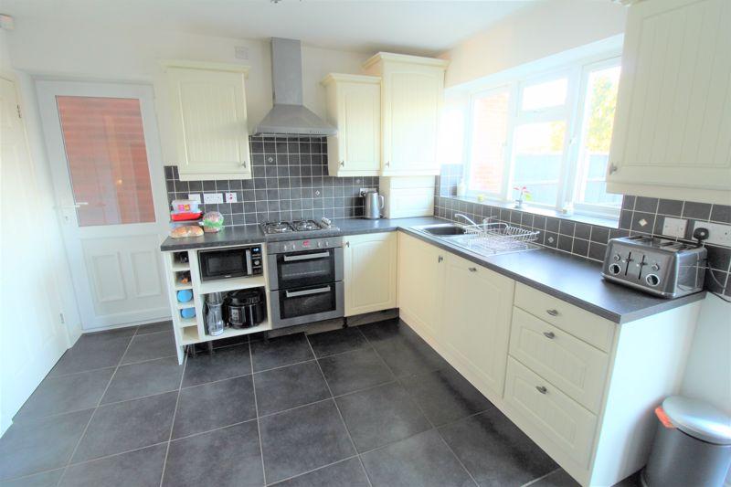 Bridge Street, Clayhanger, WS8 7DX 3 bed detached house £265,000