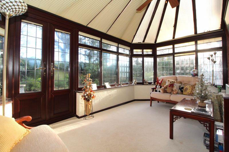 Pavillion Close, Aldridge, WS9 8LS 4 bed detached house for sale £575,000