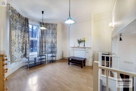 4 bedroom terraced house for sale, Alcester Crescent, Clapton, E5