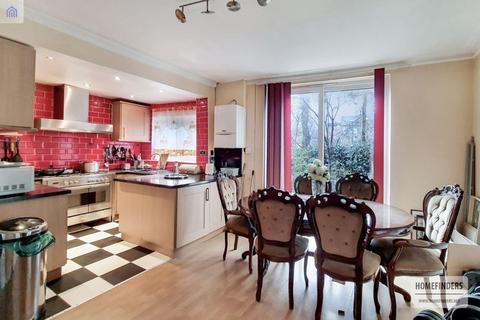 4 bedroom terraced house for sale, Alcester Crescent, Clapton, E5