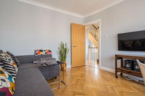 45a Grosvenor Avenue, Harrow, HA2 7AS