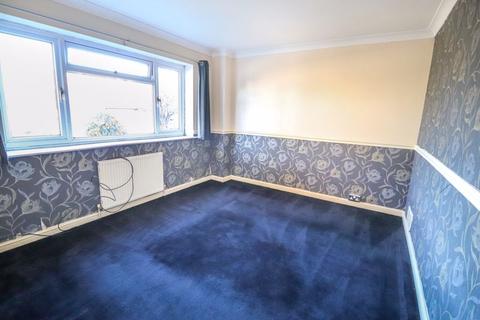 1 bedroom apartment to rent, High Street, Canvey Island