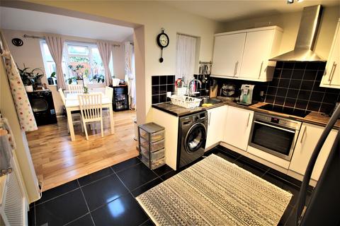2 bedroom end of terrace house for sale - Pettingrew Close, Walnut Tree, Milton Keynes, MK7