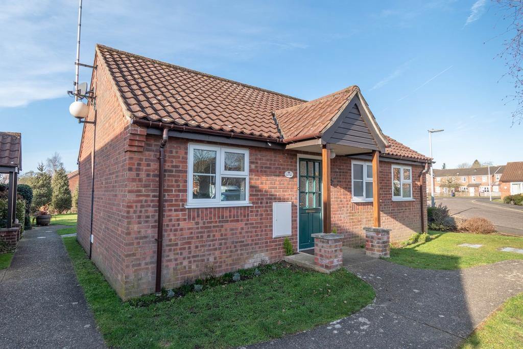 Fayregreen, Fakenham, NR21 2 bed detached bungalow £150,000