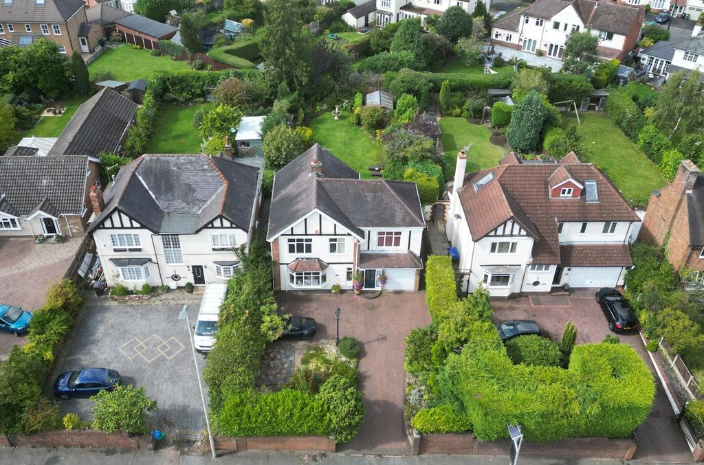 Ham Lane, Pedmore, Stourbridge, DY9 3 bed detached house for sale £