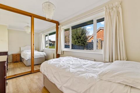 7 Birkdale Drive, Folkestone, CT19 5LP